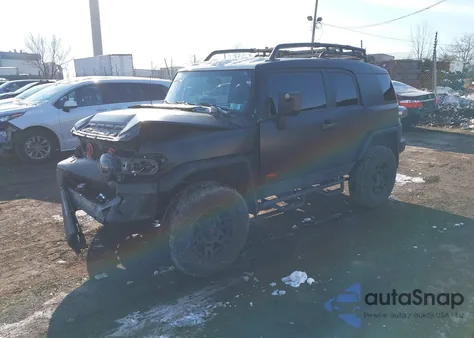2007 Toyota Fj Cruiser z USA, uszkodzony, nr VIN JTEBU11F670014285
